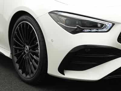 Mercedes CLA 200 AMG-Line Cpe Multi+Night+19"+Ambi (2025) - Foto 9