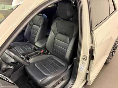 VW T-Roc R-Line 2.0 TSI 190 CV / 140 kW DSG7 4MOTION (2022) - Foto 2