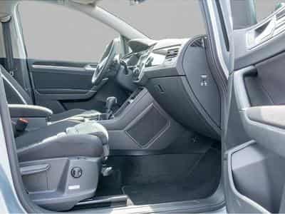 VW Touran (2025) - Photo 2