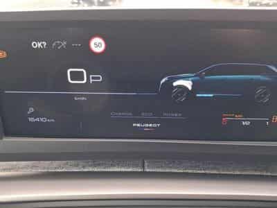 PEUGEOT 5008 Hybrid 145ch Allure e-DCS6 (2025) - Foto 7