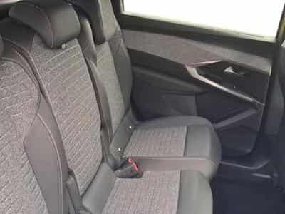 PEUGEOT 5008 Hybrid 145ch Allure e-DCS6 (2025) - Foto 8