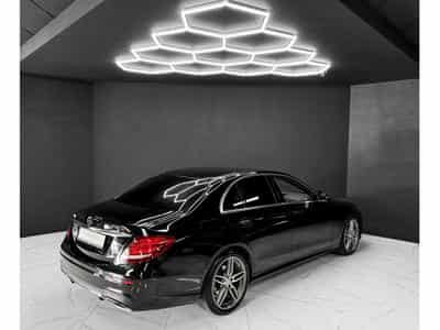 Mercedes E 300 Limousine (2017) - Photo 5