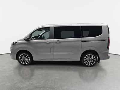 Ford Tourneo 2.0 TDCI ECOBLUE 170 L1 Titanium X (2026) - Photo 3