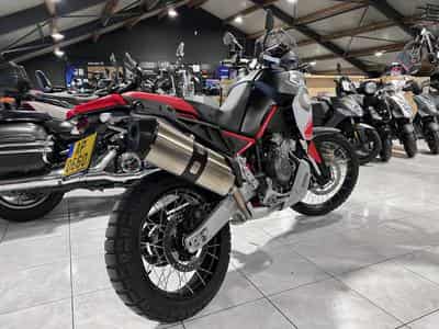 Aprilia Tuareg 660 Hailstrom White disponible aussi en 35 KW (2025) - Photo 4