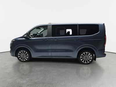 Ford Tourneo 2.0 TDCI ECOBLUE 170 L1 Titanium X (2026) - Photo 3
