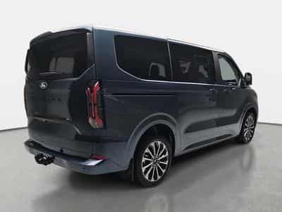 Ford Tourneo 2.0 TDCI ECOBLUE 170 L1 Titanium X (2026) - Photo 4