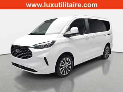 Ford Tourneo 2.0 TDCI ECOBLUE 170 L1 Titanium X (2026) - Foto 2
