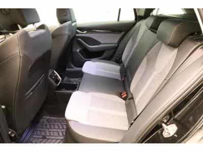 Skoda Octavia Selection (2025) - Foto 12