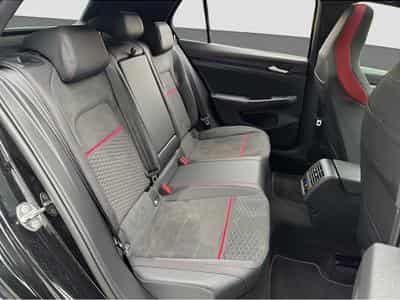 VW Golf (2025) - Photo 15