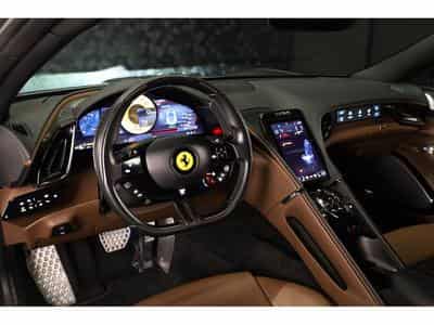 Ferrari Roma V8 - GRIGIO SILVERSTONE / CIOCCOLATO (2023) - Photo 4