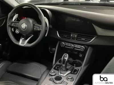 Alfa-Romeo Giulia (2025) - Photo 9