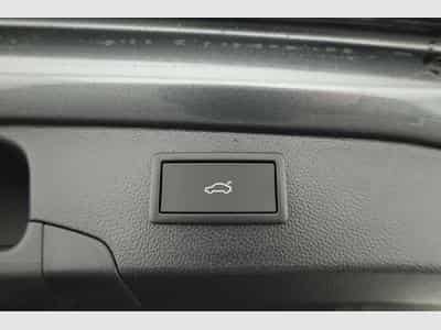 VW Passat Variant 2.0 TDI 142 kW 4Motion R-Line (2026) - Photo 12