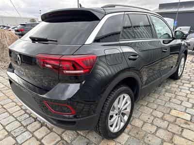 VW T-Roc Style 1,5 TSI (2026) - Photo 6