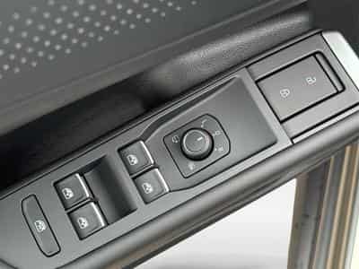 VW T-Roc R-Line (2026) - Photo 14