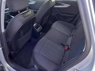 Audi A4 Avant 35 TFSI (2024) - Photo 6