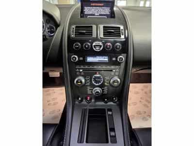Aston-Martin V8 Vantage EUROPA CARBON CUIR NAVI (2013) - Photo 7