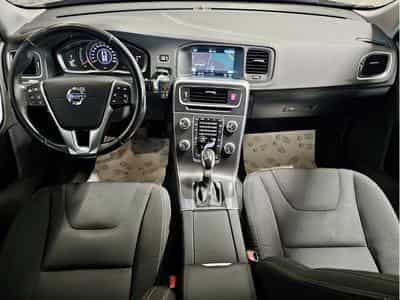 Volvo V60 T3 AUTO NAVI (2015) - Foto 6
