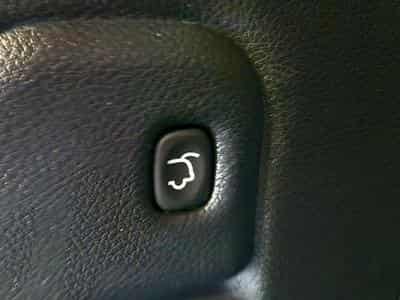 Jeep Cherokee 6.4l V8 HEMI SRT NAVI CUIR PANO 1 HAND (2015) - Foto 14