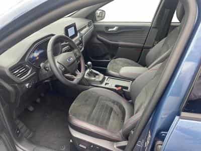 Ford Kuga 2.0 TDCI  fwd Auto ST-LINE X (2023) - Foto 6