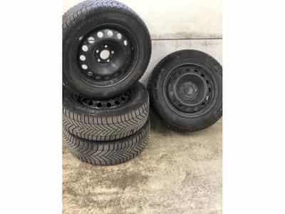 Jantes acier + Pneus 16" 215/60 R16 99T (2026) - Photo 1