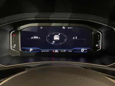 VW T-Roc 2.0 Sport 4MOTION (2018) - Foto 2