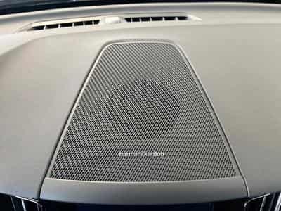 Volvo XC60 Ultimate Dark (2023) - Photo 12