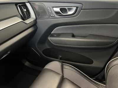 Volvo XC60 Ultimate Dark (2023) - Photo 14