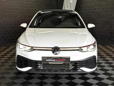 VW Golf GTI Clubsport 2.0 TSI 300 CV DSG7 *DCC* AKRA* MATRIX *PANO* (2023) - Photo 2