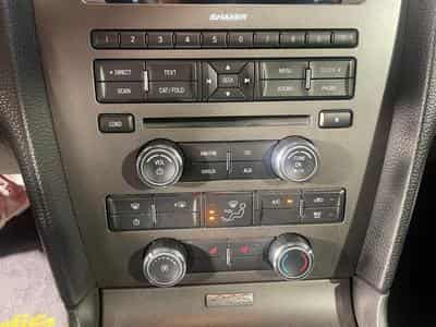 Ford Mustang COUPE GT 4.6 V8 315 CV (2010) - Photo 6