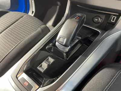 Peugeot 308 1.5 BLUEHDI 130 EAT8 ACTIVE GPS CARPLAY (2021) - Photo 8