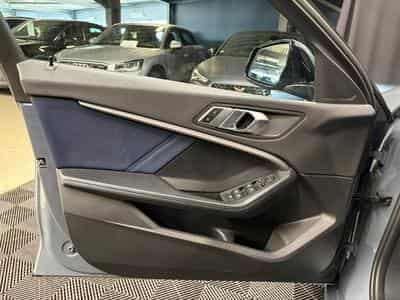 BMW 118 D (2020) - Foto 9