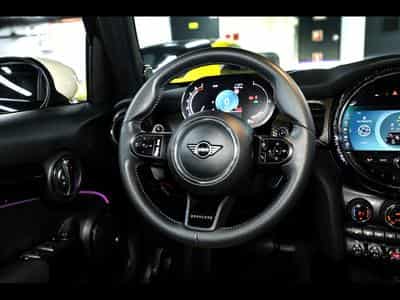 Mini Cooper S 5 PORTES AUTO RESOLUTE EDITION – REBEL GREEN (2022) - Photo 10