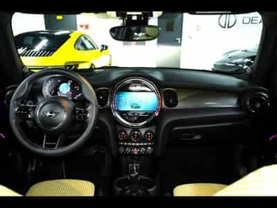 Mini Cooper S 5 PORTES AUTO RESOLUTE EDITION – REBEL GREEN (2022) - Photo 12