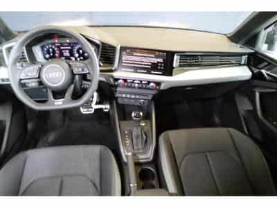 Audi A1 Advanced (2025) - Photo 2