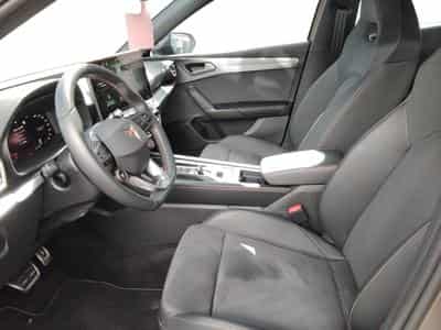 Cupra Leon 1.5 eTSI MHEV Business DSG (2025) - Photo 6