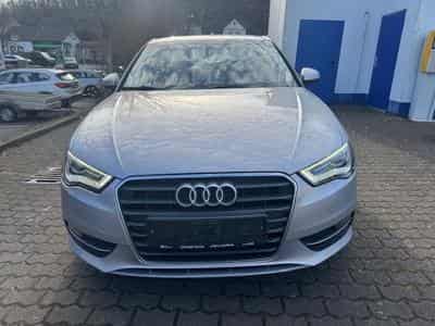 Audi A3 AUDI A3 NAVI XENON MFL TEMPOMAT BII XENON (2015) - Photo 2