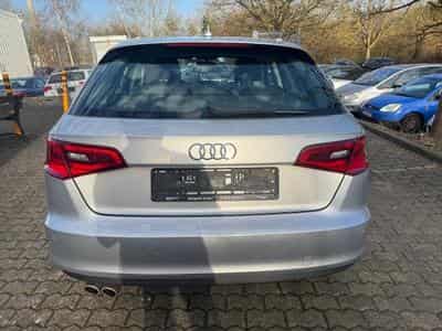 Audi A3 AUDI A3 NAVI XENON MFL TEMPOMAT BII XENON (2015) - Photo 8