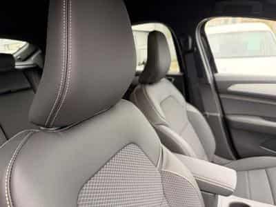 Renault Arkana 1.6 TECHNO FULL HYBRID E-TECH EDC (2026) - Foto 13