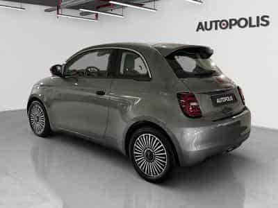 Fiat 500 BEV (2022) - Photo 13