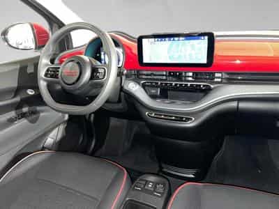 Fiat 500 BEV (2022) - Photo 7