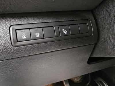 Peugeot 308 SW GT 205 PANO CUIR NAVI (2016) - Photo 11