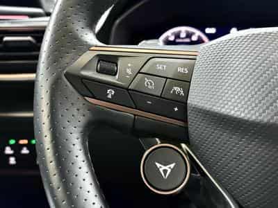 Cupra Leon 2.0 TSI 300CV * PANO* Volant SS * CUIR* (2024) - Photo 11