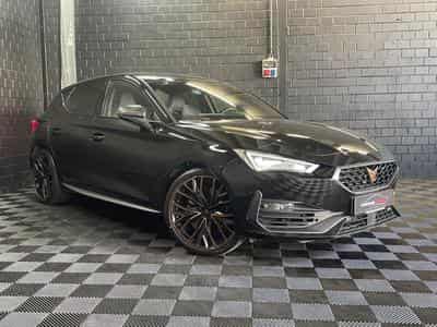 Cupra Leon 2.0 TSI 300CV * PANO* Volant SS * CUIR* (2024) - Photo 3