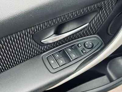 BMW 316 316 dA (2017) - Foto 12