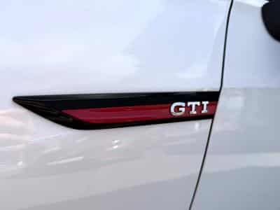 VW Golf GTI CLUBSPORT BLACK STYLE IQ.DRIVE 19" R-LINE (2022) - Photo 12