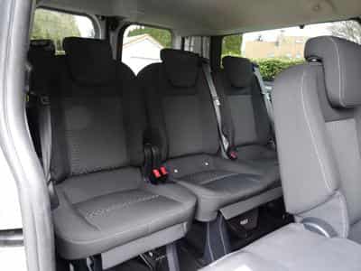 Ford Transit 2.0   TDCi 130 9PLACES (2021) - Foto 11