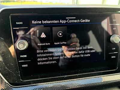 VW T-Cross R-Line Limited (1970) - Photo 11