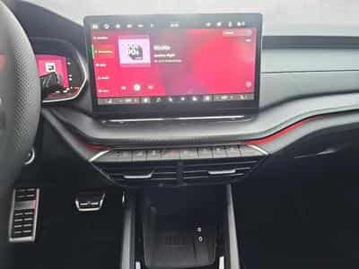 Skoda Octavia 1.5 TSI mHEV 110 kW Sportline (2025) - Photo 12