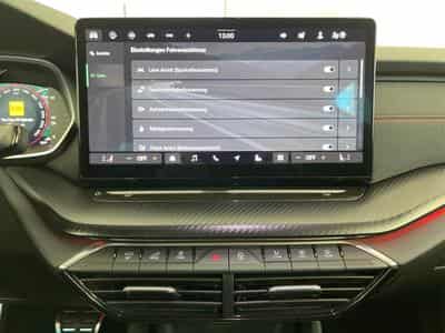 Skoda Octavia RS (2026) - Photo 11