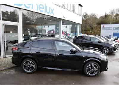 BMW iX2 xDrive30 M Sport CUIR GPS LANE CAM PARK JA19 KEYLESS 1° MAIN (2024) - Photo 3